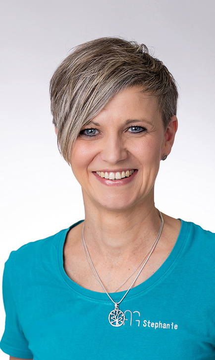 Stephanie Kneidinger